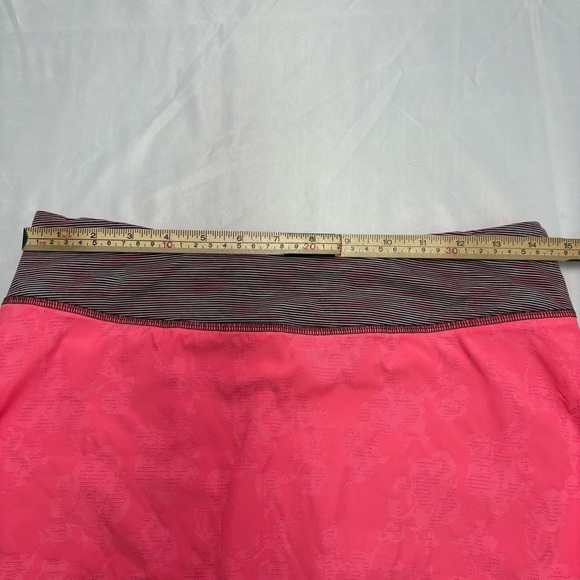 Lululemon Pace Setter Skirt Skort Size 6 Flash
/Wee Are From Space Deep Pink - Picture 8 of 10